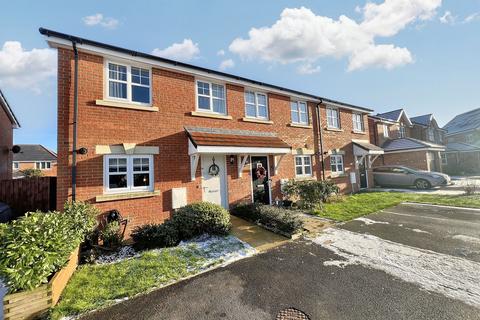 3 bedroom end of terrace house for sale, Tarngate Mews, Preston