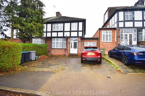 5 bedroom semi-detached house for sale, Springfield Gardens, London