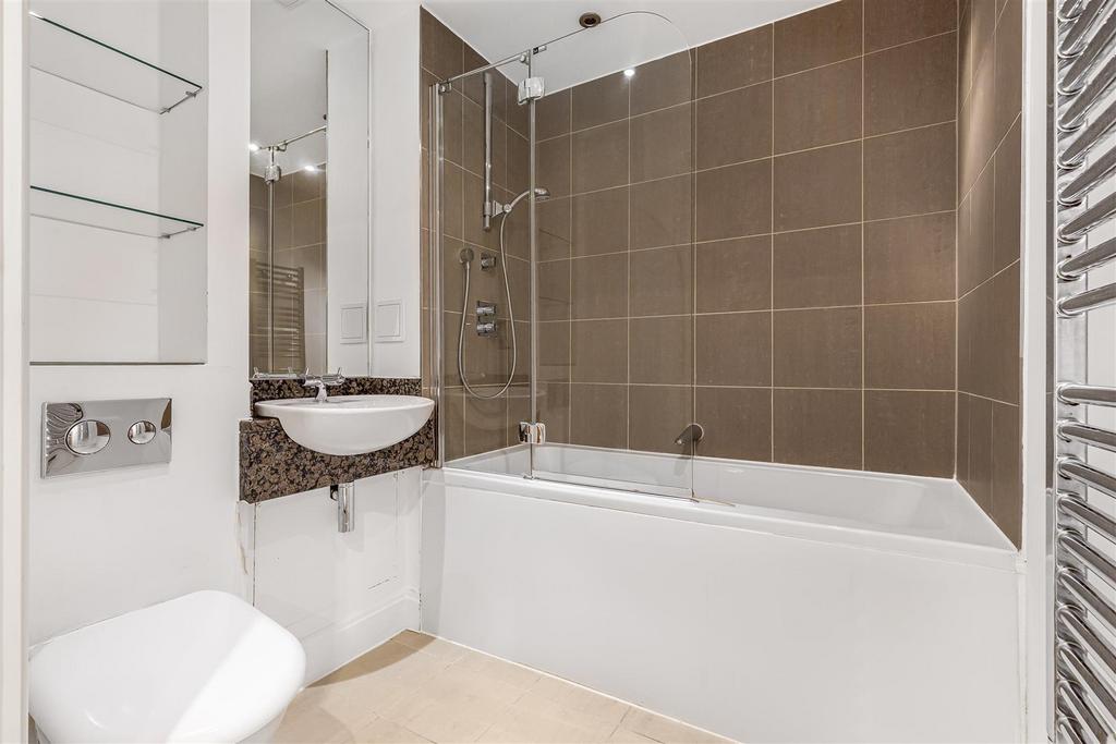 Bathroom.JPG