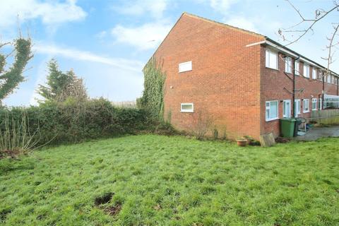 1 bedroom flat for sale, Wood Drive, Leeds LS26