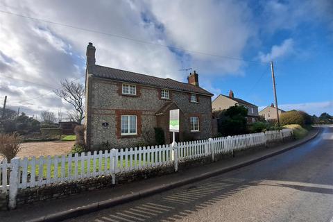 3 bedroom cottage for sale, Cromer Road, Sidestrand, Cromer