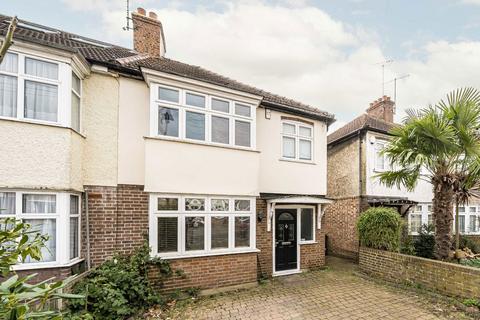 4 bedroom house to rent, Kneller Gardens, Isleworth TW7