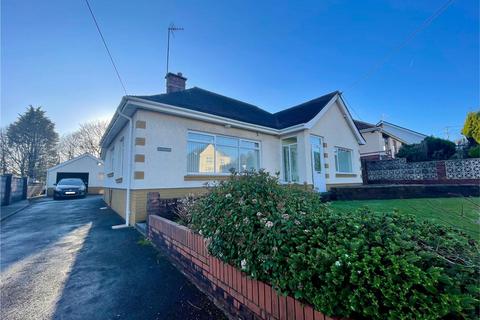 2 bedroom detached bungalow for sale, Hendre Road, Capel Hendre, Ammanford