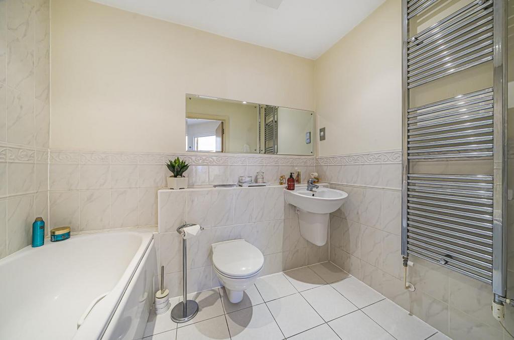 Davidson Frost-Wellings,DFW,Bathroom.jpg