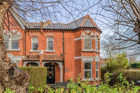 4 bedroom end of terrace house for sale, Turney Road, Dulwich