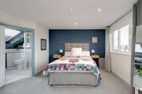 43 Kingsdown Avenue, Ealing, London, W13 9PS