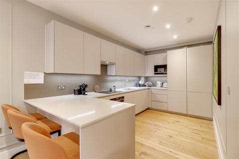 3 bedroom apartment for sale, Shirland Road, London