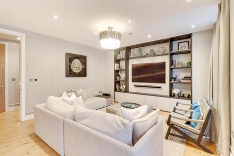 3 bedroom apartment for sale, Shirland Road, London