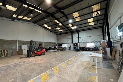 Industrial unit to rent, Unit 8 Cherwell Valley Business Park, Adderbury, Banbury, OX17 3AA