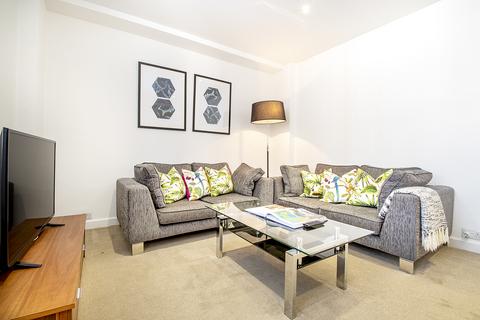 1 bedroom penthouse to rent, Hay’s Mews, Mayfair W1J