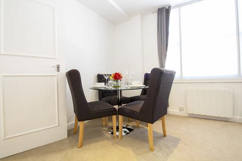 1 bedroom penthouse to rent, Hay’s Mews, Mayfair W1J