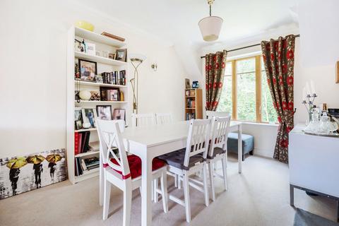 2 bedroom retirement property for sale, Salisbury Road, Sherfield English, Romsey, Hampshire, SO51