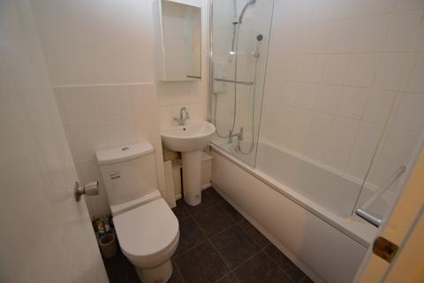 1 bedroom apartment to rent, The Drive, Slough, Berkshire, SL3