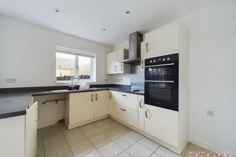 4 bedroom detached house to rent, Whitehead Drive, Wrexham