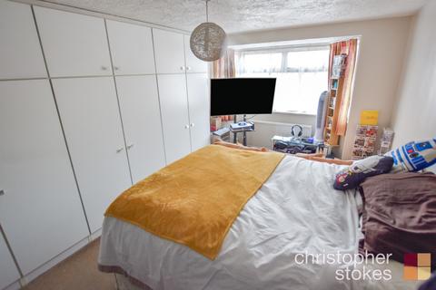 17 Cillocks Close, Hoddesdon, EN11 8QT