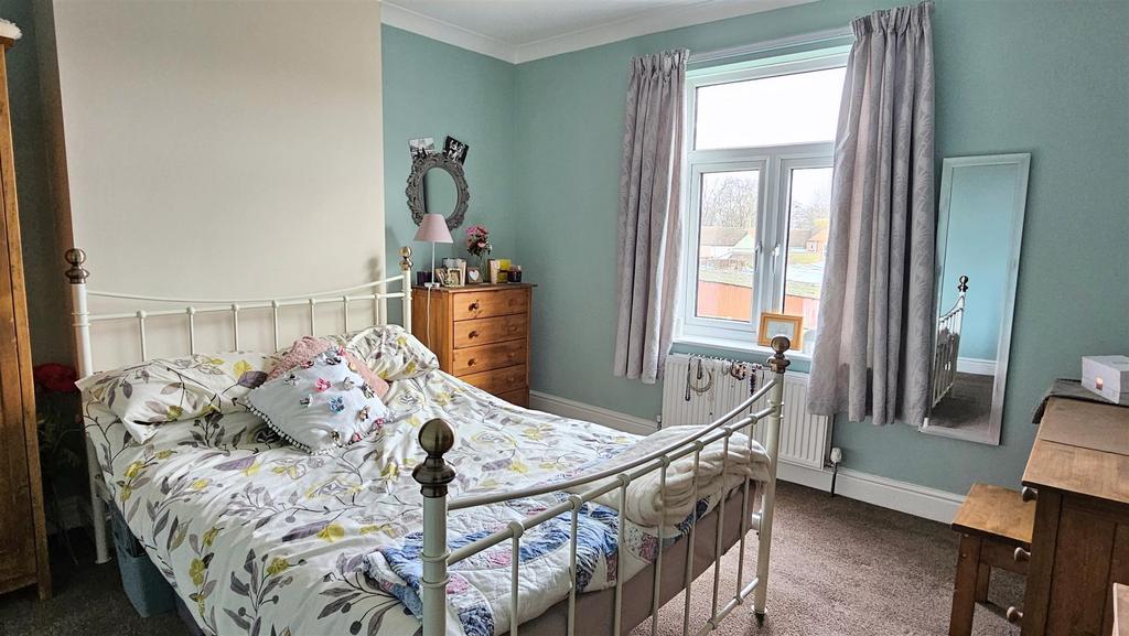 Bedroom 2.jpg