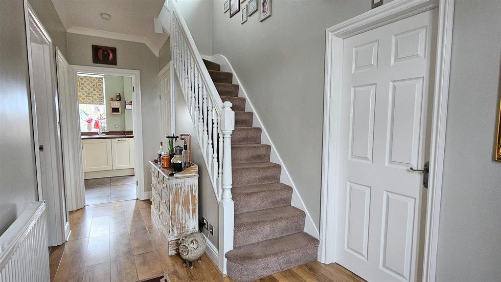 Entrance Hall 2.jpg
