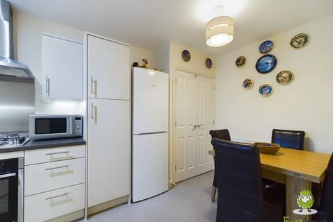 2 bedroom terraced house for sale, Wolfson Drive, Basingstoke, Hampshire, RG24