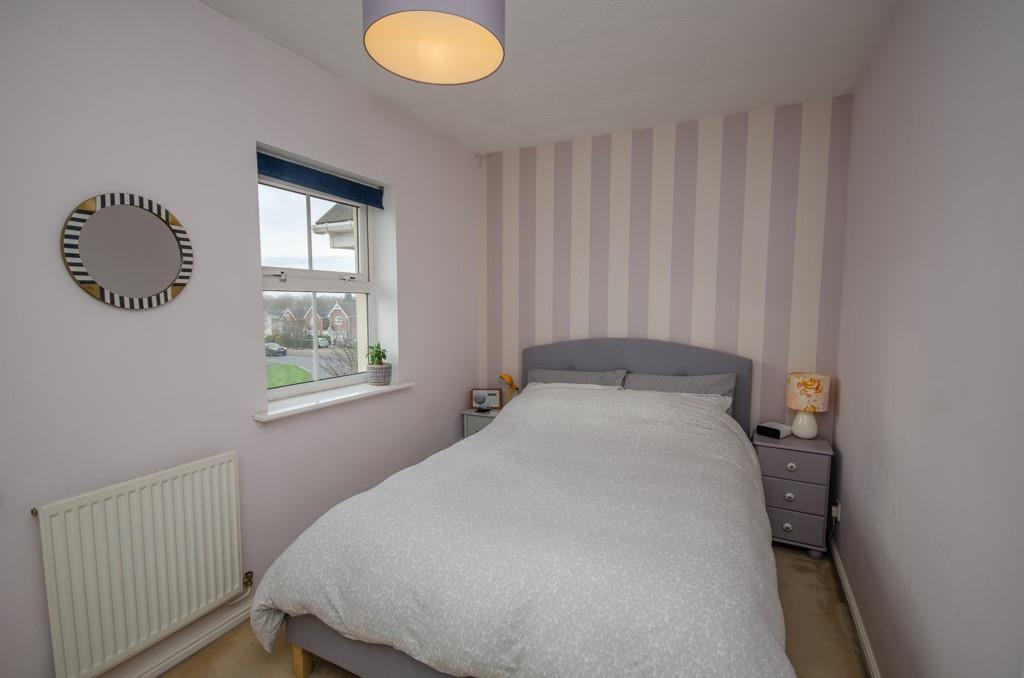 Bedroom 1 pic 2.jpg