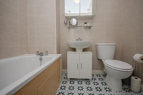 97 Emerson Way, Emersons Green, Bristol, BS16 7AP