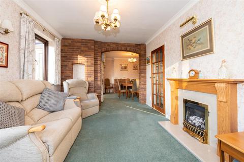 3 bedroom semi-detached house for sale, Franche Road, Kidderminster