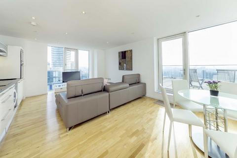 2 bedroom flat to rent, Millharbour, London E14