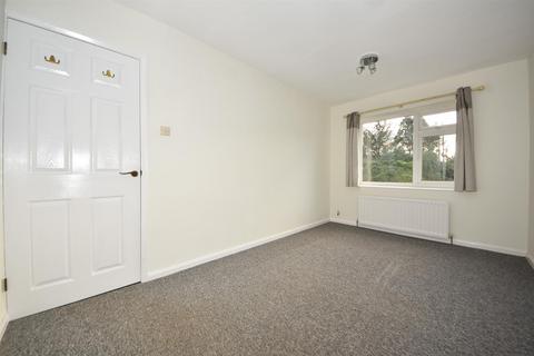 3 bedroom house to rent, Willes Road, Leamington Spa