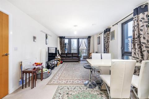 2 bedroom flat for sale, Nobel Close, London