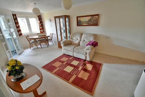 2 bedroom retirement property for sale, Glenmoor Road, West Parley, Ferndown, BH22