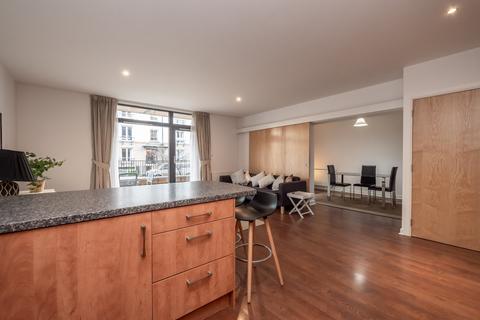 2 bedroom flat for sale, 14/2 Hopetoun Street, Edinburgh, EH7