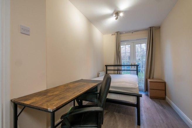 Chervil-close-m14-7dp-963871