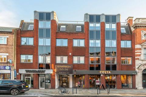 1 bedroom flat for sale, Sovereign House, Twickenham, TW1