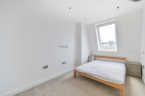 1 bedroom flat for sale, Sovereign House, Twickenham, TW1