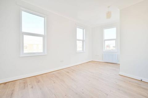 2 bedroom flat to rent, Uxbridge Road, Shepherd's Bush, London, W12