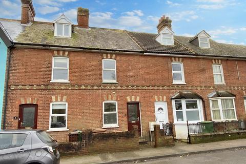 3 bedroom terraced house to rent, Station Road, Paddock Wood TN12