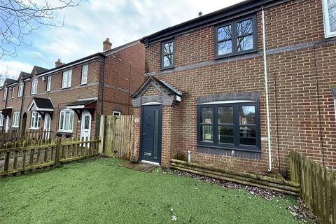 3 bedroom semi-detached house to rent, Highland Lea, Horsehay, Telford, Shropshire, TF4