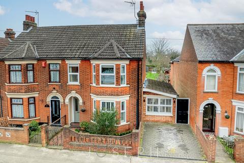 3 bedroom semi-detached house for sale, Darwin Road, Ipswich, IP4