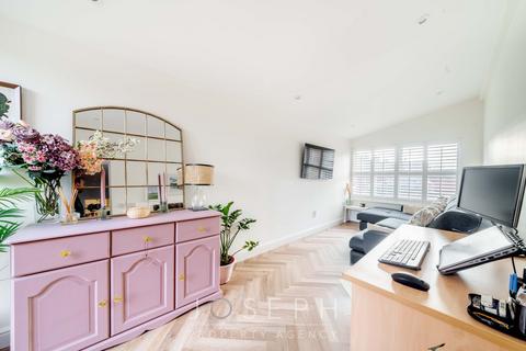 23 Darwin Road, Ipswich, IP4 1QF