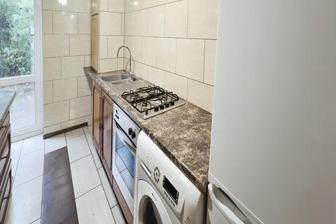 4 bedroom end of terrace house to rent, Pretoria Avenue, Walthamstow, E17 6JX