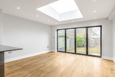 12 Blakes Terrace, New Malden, KT3 6ET