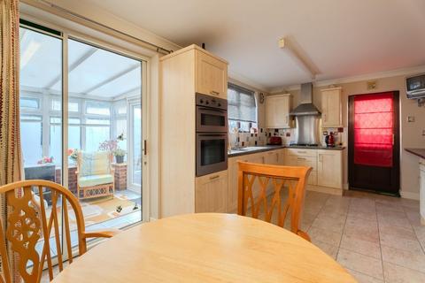 2 bedroom detached house for sale, Caswell Road, Gospel End