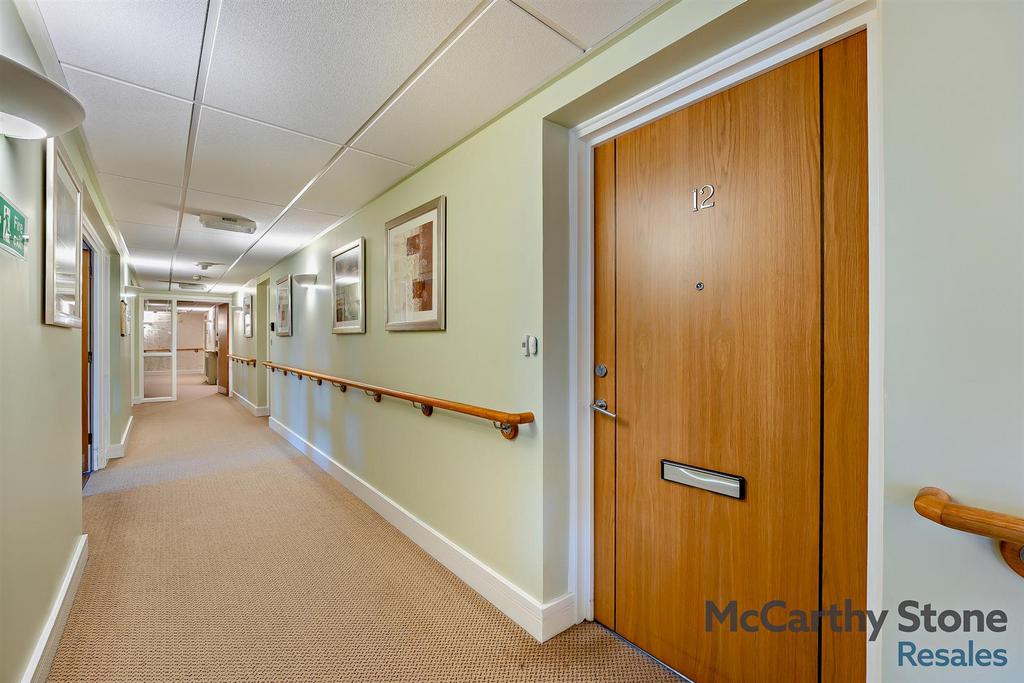 8632696-interior04-800.jpg