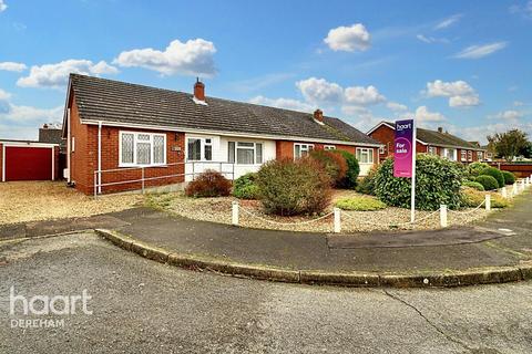 2 bedroom bungalow for sale, Wright Avenue, Toftwood