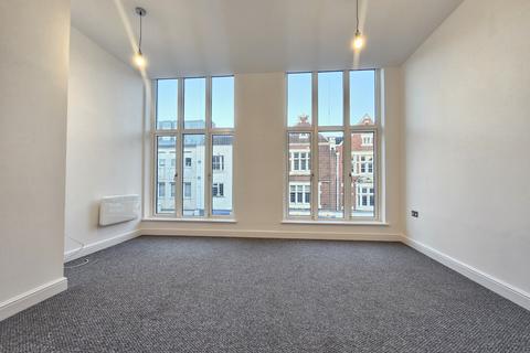 1 bedroom flat to rent, Crabbery Street, ST16 2BG