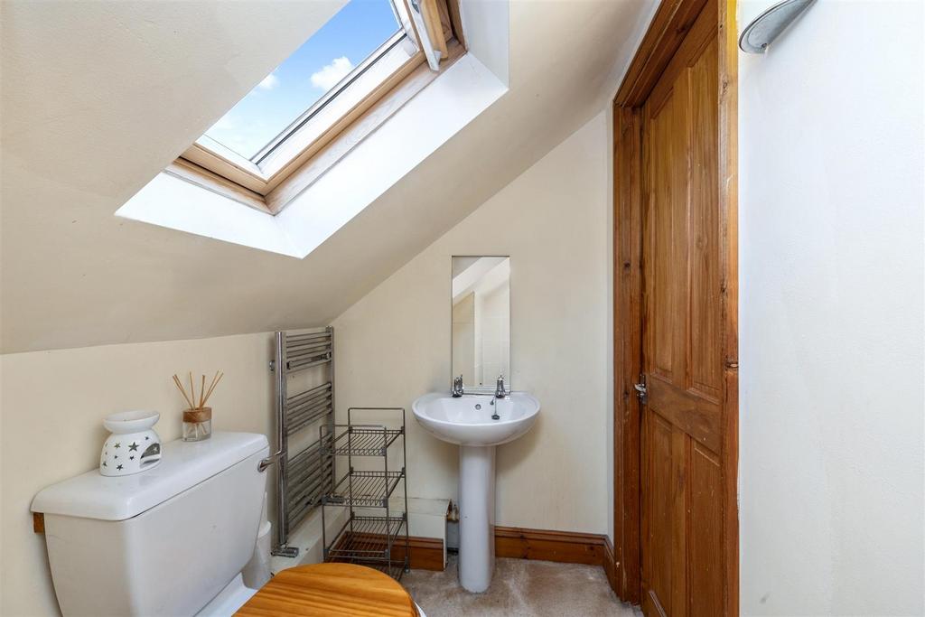 En-suite Shower Room/WC