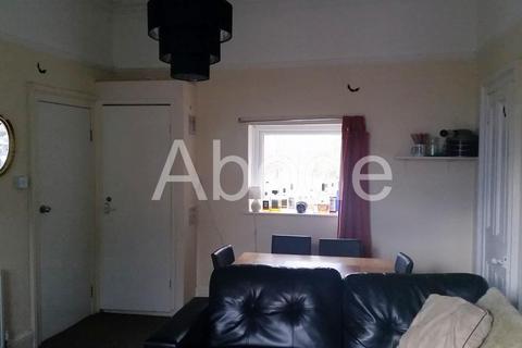 2 bedroom house to rent, Midland Passage TFF, Hyde Park, Leeds