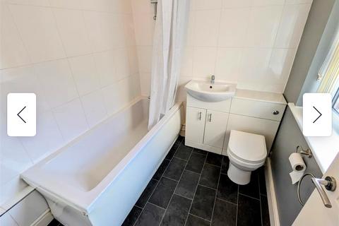 2 bedroom terraced house to rent, George Eliot Street, Nuneaton CV11