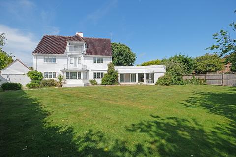 The Fairway, Aldwick Bay Estate, Bognor Regis, West Sussex PO21