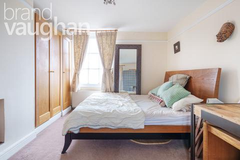 3 bedroom flat to rent, Old Steine, Brighton, BN1