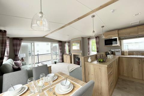 2 bedroom lodge for sale, Broadland Sands Holiday Park